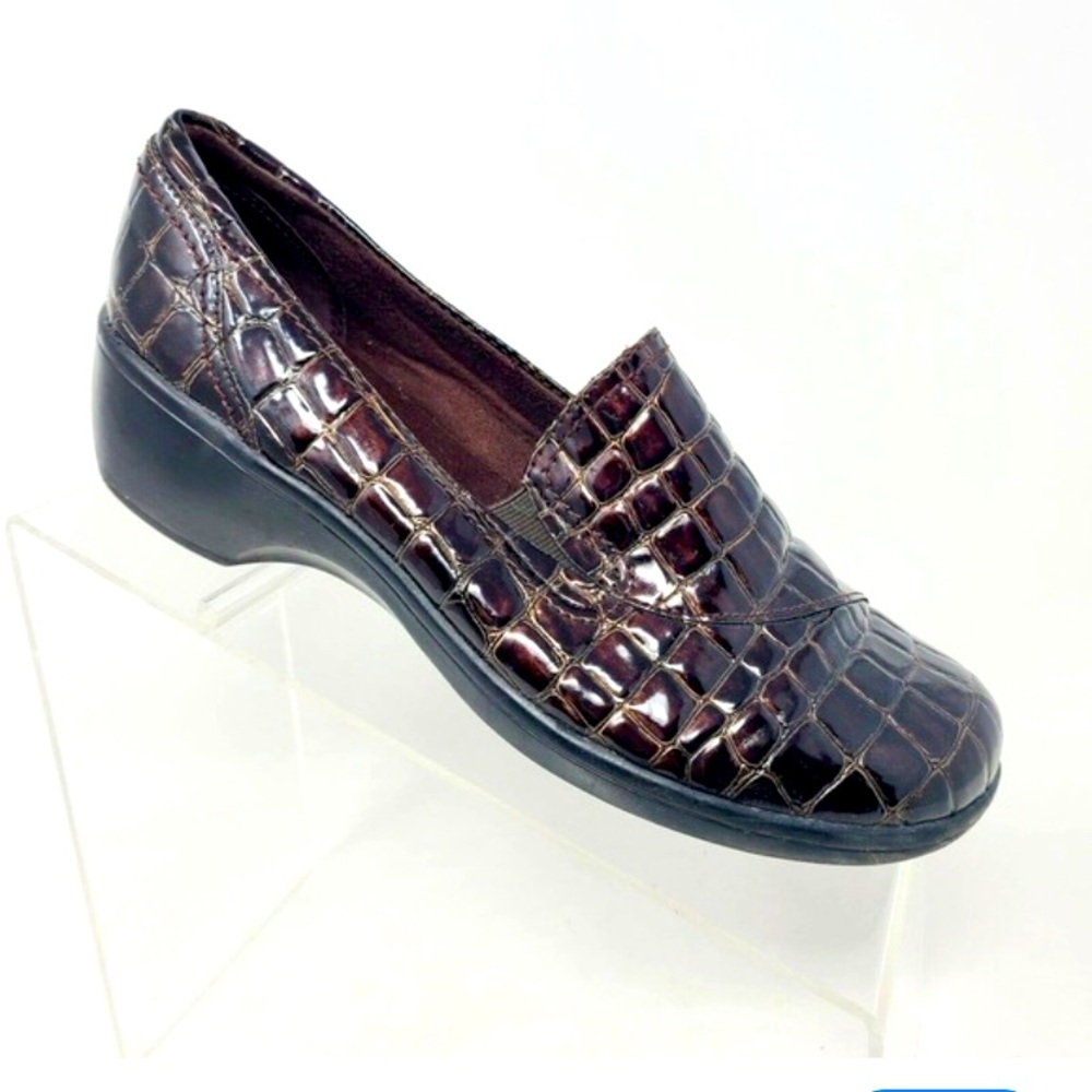 Clarks Women's May Poppy 38633 8 M Brown Slip On Croc Print Loafer Wedge